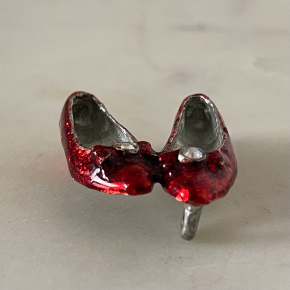 CCI Ruby red shoes pendant. - Picture 6 of 8